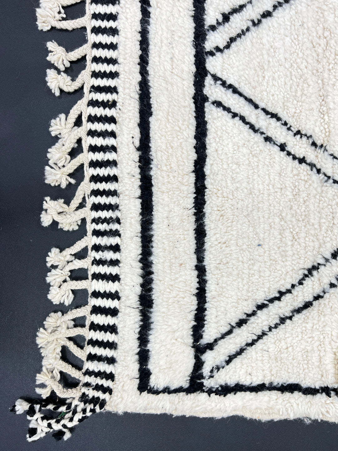 Beni Ourain Moroccan Wool Rug – Black &amp; White