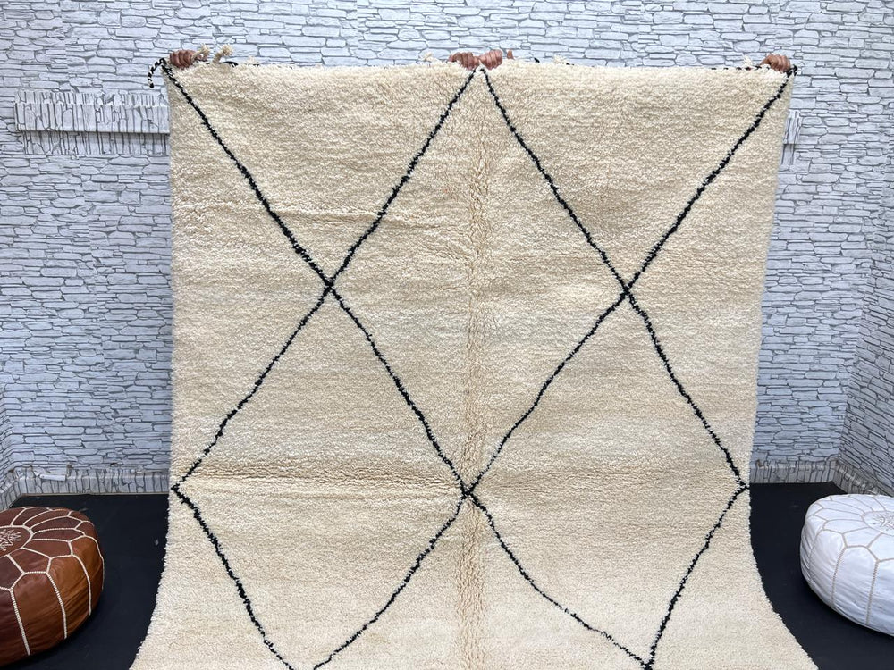 Cream Beni Ourain Moroccan wool rug with black diamond lines