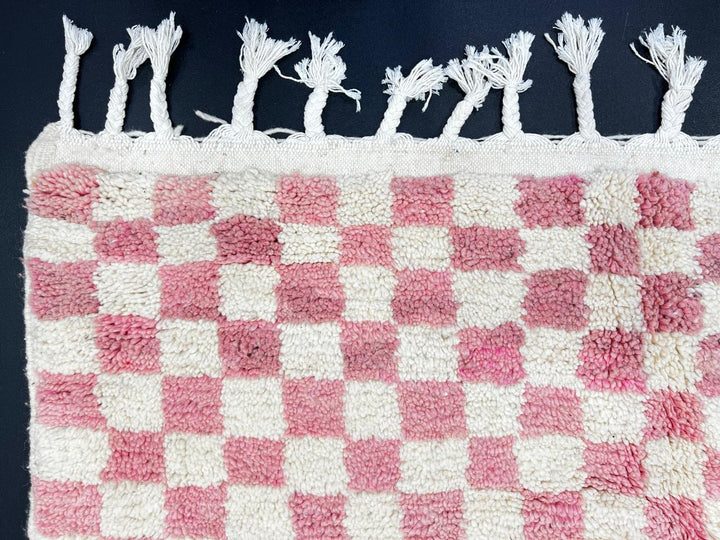 Handmade Moroccan wool rug in pink and cream checkerboard pattern – Berber shag rug