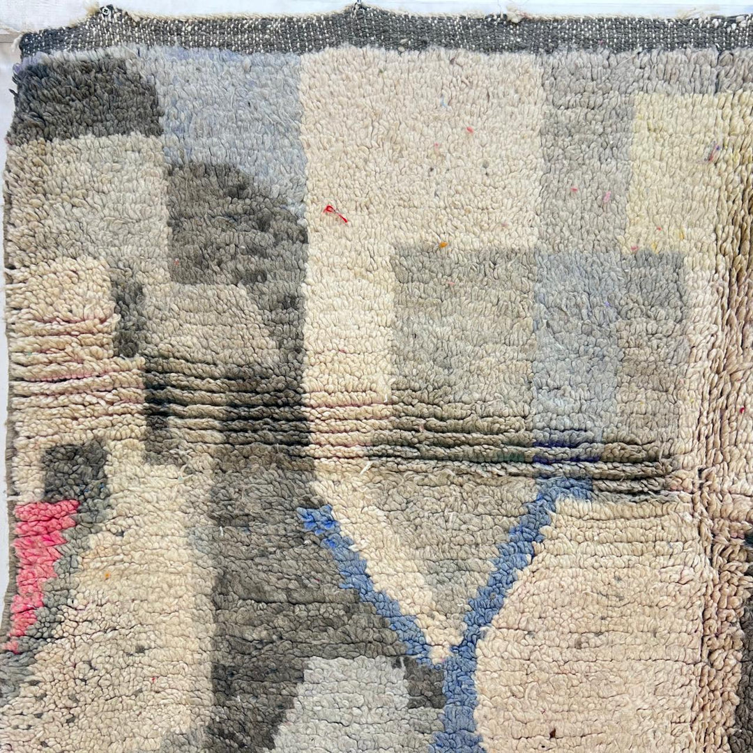Vintage Moroccan wool rug 724 – handmade beige and pastel abstract Berber wool carpet 250 × 159 cm (8.2 × 5.21 ft).