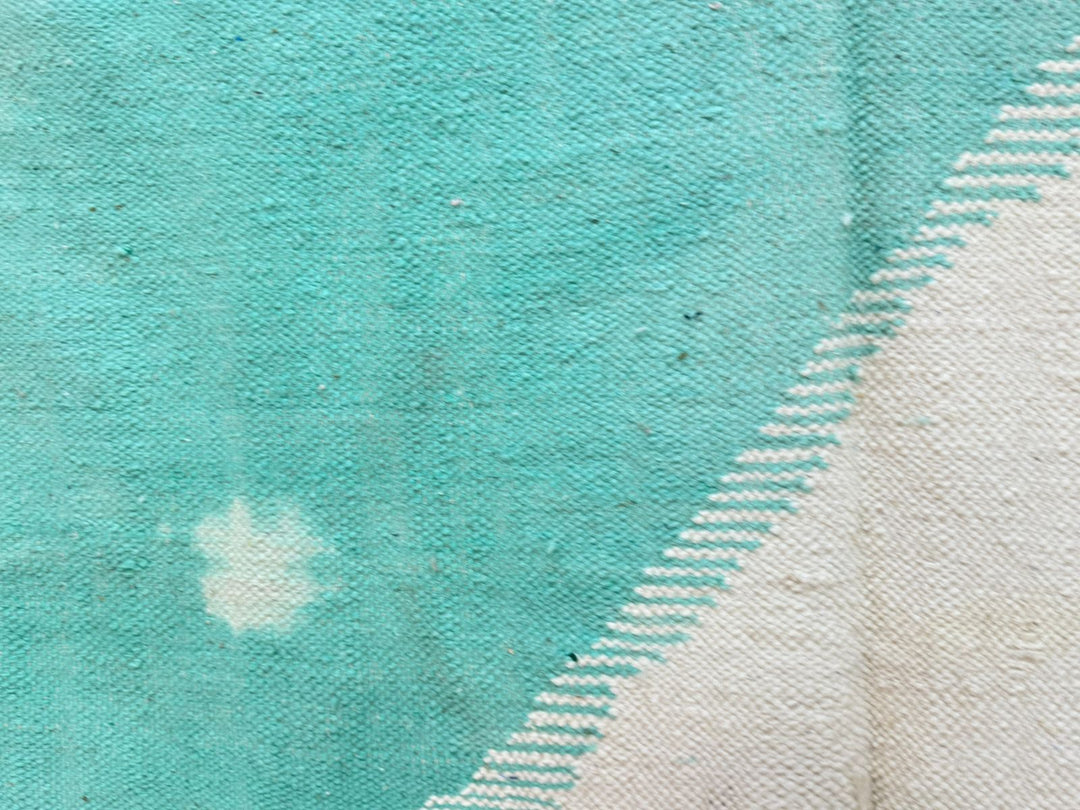 Flatweave Moroccan Rug – Abstract Turquoise &amp; Pink Wool Carpet