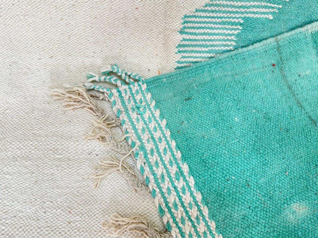 Flatweave Moroccan Rug – Abstract Turquoise &amp; Pink Wool Carpet