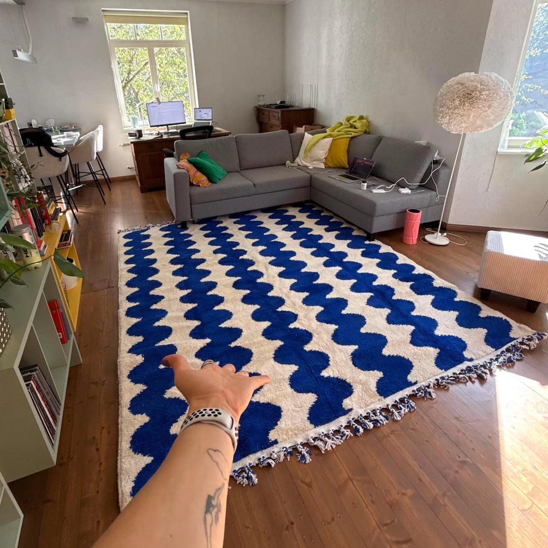 Blue &amp; White Moroccan Wool Rug – Wavy Berber Design