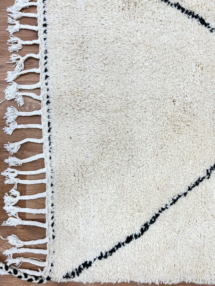 Custom White &amp; Black Moroccan Wool Rug – Handmade